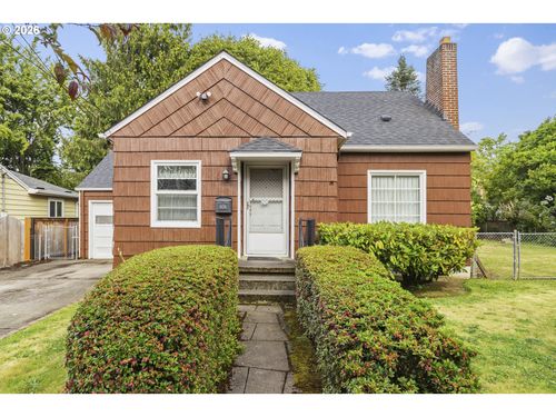 6126 Ne 36th Ave, Portland, OR, 97211-7349 | Card Image