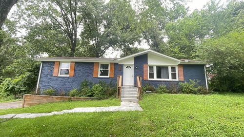 123 Stone Mountain Rd, Clarksville, TN, 37042-3676 | Card Image