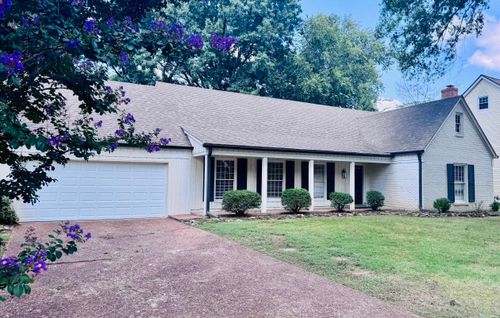 8618 Wine Leaf Cv, Germantown, TN, 38139-4443 | Card Image