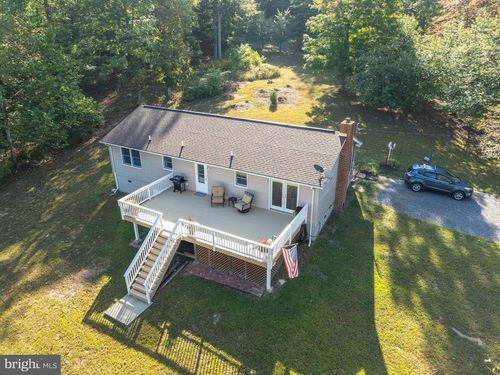3225 Magnolia Rd, GREAT CACAPON, WV, 25422-3235 | Card Image