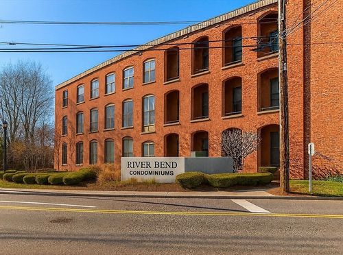 apt-268-96 Old Colony Ave, East Taunton, MA, 02718-1134 | Card Image