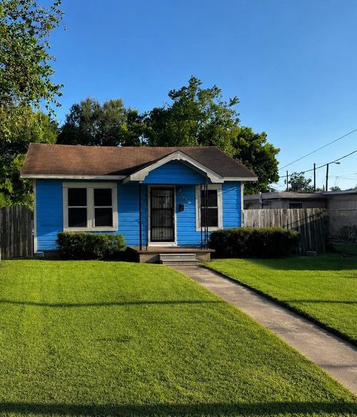 2875 Hebert St, Beaumont, TX, 77705-3128 | Card Image