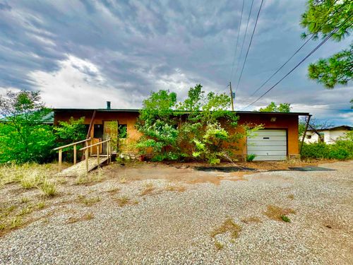 10 Coca Rd, Ranchos de Taos, NM, 87557-1100 | Card Image