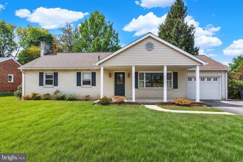 1008 Marietta Ave, Hanover, PA, 17331-4517 | Card Image