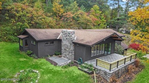 251 Turnpike Rd, Eagle Bridge, NY, 12057-2318 | Card Image