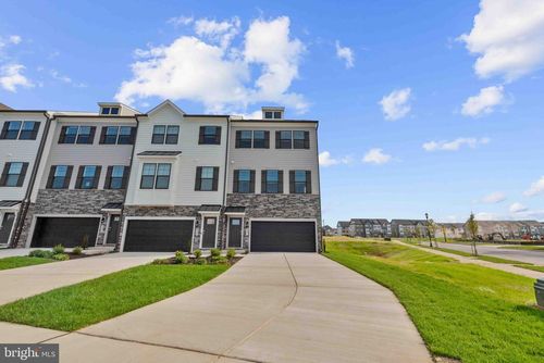 415 Ensemble Way, FREDERICK, MD, 21701-3582 | Card Image