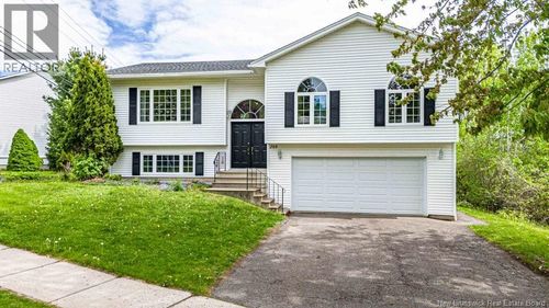 205 Kimble Dr, Fredericton, NB, E3B6L3 | Card Image