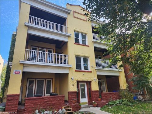 b-25 West Ave S, Hamilton, ON, L8N2S2 | Card Image