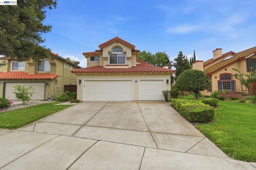 2260 Redington Dr, Tracy, CA, 95377-8970 | Card Image