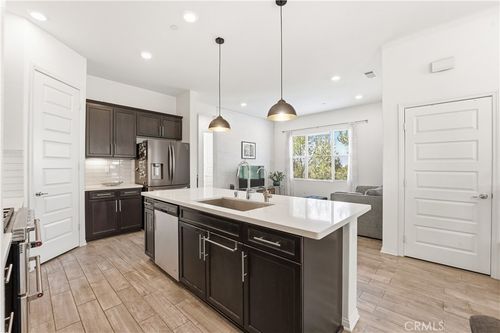 119 Plateau, Irvine, CA, 92618-1000 | Card Image