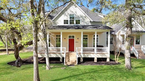 20802 Pecan Bend Rd, Damon, TX, 77430-8615 | Card Image
