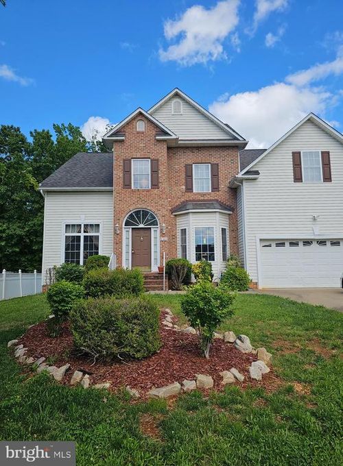 1140 Happy Ridge Dr, FRONT ROYAL, VA, 22630-5302 | Card Image