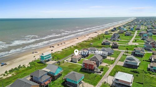 2577 Holiday Dr, Crystal Beach, TX, 77650 | Card Image
