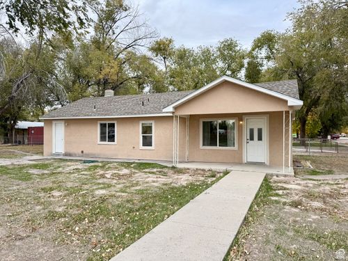 294 S 300 W, Delta, UT, 84624-9353 | Card Image