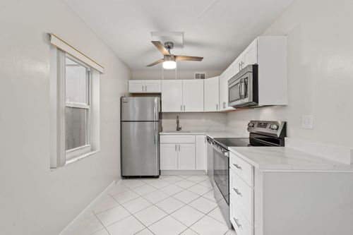 932 Flanders T, Delray Beach, FL, 33484-5357 | Card Image