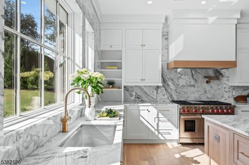 293 Old Short Hills Rd, Short Hills, NJ, 07078-1728 | Card Image