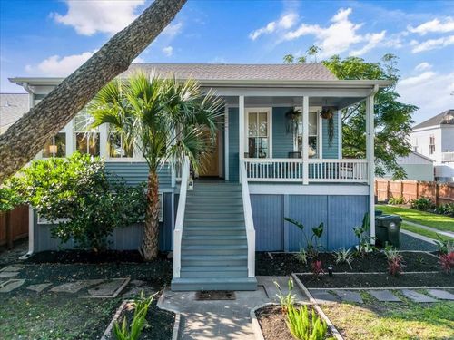 1414 Avenue M, Galveston, TX, 77550-6051 | Card Image