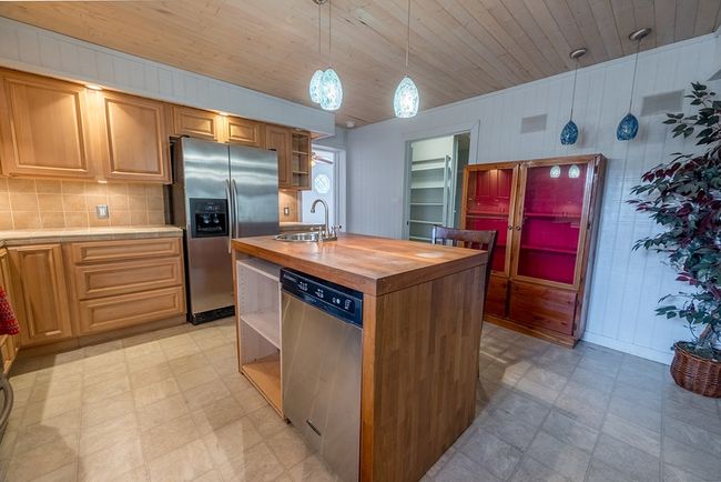 2 Se 814 Th St, House other with 3 bedrooms, 2 bathrooms and null parking in OLD TOWN FL | Image 21