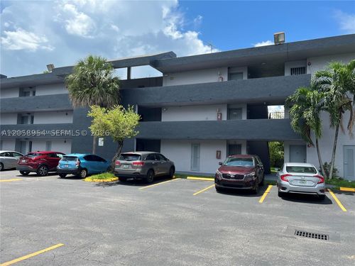 202-8841 W Flagler St, Miami, FL, 33174-2421 | Card Image
