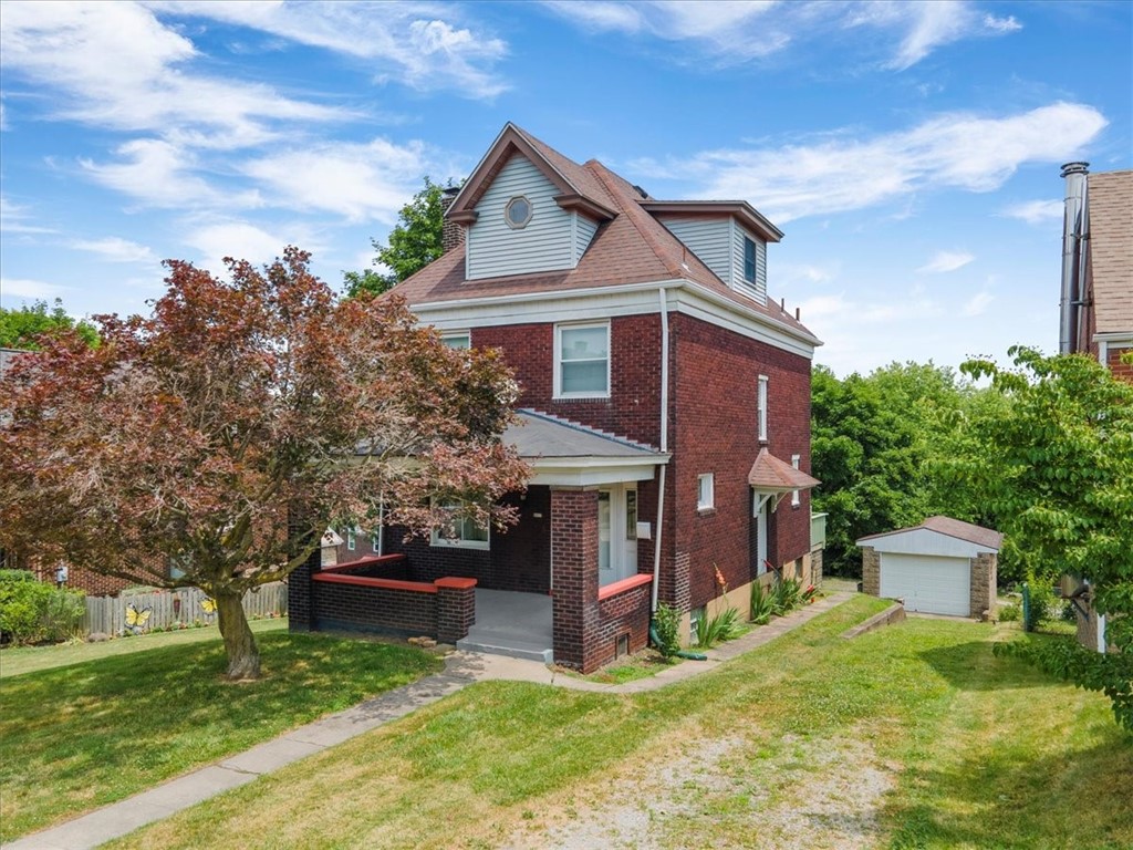 Dewey St, Homestead, PA 15120