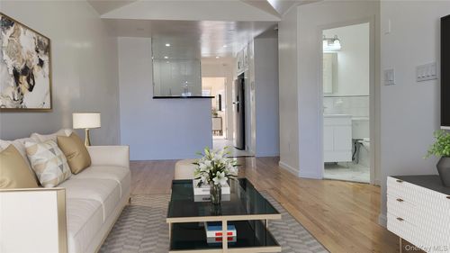 31-16 60th Street, New York, NY, 11377 | Card Image