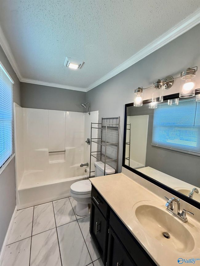 100 Lakepoint Dr, House other with 3 bedrooms, 3 bathrooms and null parking in Gadsden AL | Image 12
