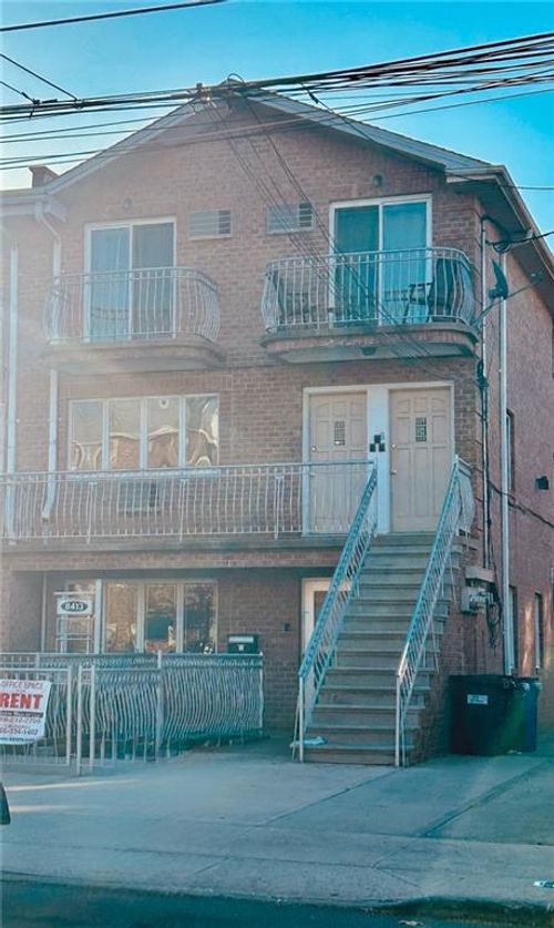 8413 13th Ave, Brooklyn, NY, 11228-3325 | Card Image
