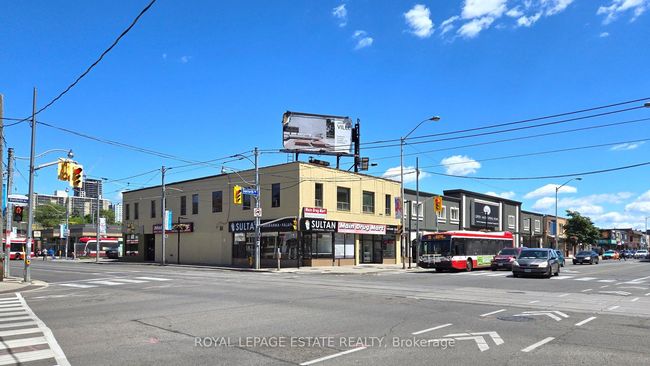 B101 - 2558 Danforth Ave, Home with 0 bedrooms, 0 bathrooms and null parking in Toronto ON | Image 25