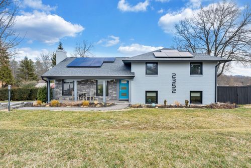 2352 Cantle Ln, Roanoke, VA, 24018-6104 | Card Image