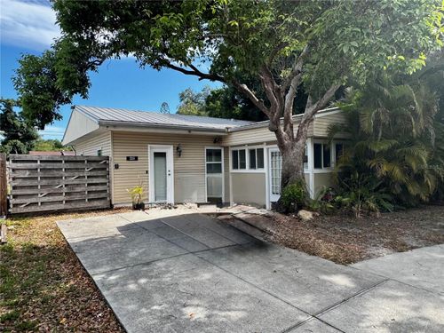 2559 Arlington St, SARASOTA, FL, 34239-3032 | Card Image