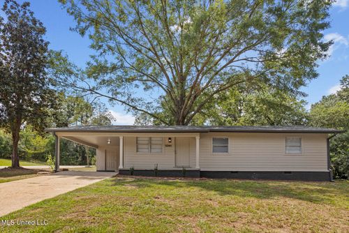 5201 Andover Dr, Jackson, MS, 39209-3153 | Card Image