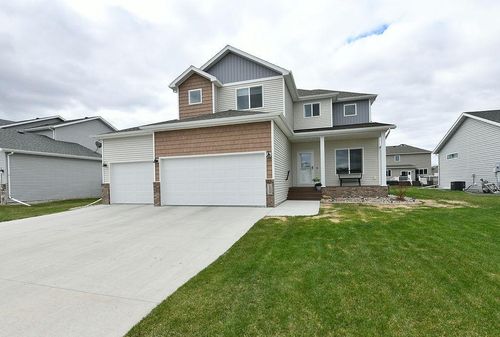 6620 57th Ave S, Fargo, ND, 58104-5652 | Card Image