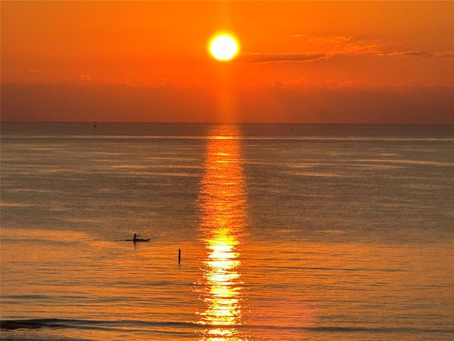 APT-2010 - 750 N Ocean Blvd, Condo with 2 bedrooms, 2 bathrooms and null parking in Pompano Beach FL | Image 34