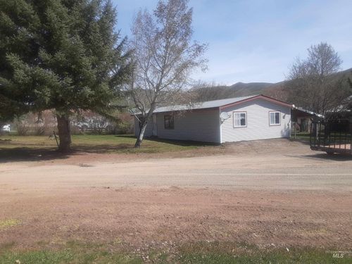 102 Willow Creek Rd, Fairfield, ID, 83327 | Card Image