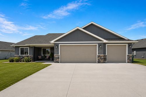 214 Woolgrass Way, Avon, MN, 56310-4546 | Card Image