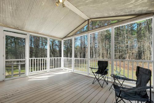 4 Schoolhouse Rd, Amherst, NH, 03031-1601 | Card Image