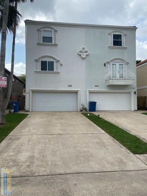 111B E Red Snapper St, South Padre Island, TX, 78597-7013 | Card Image