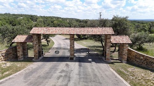 48 Stone Ridge Mountain Dr, Round Mountain, TX, 78663 | Card Image