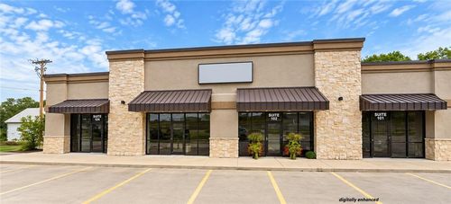306 Baptiste Dr, Paola, KS, 66071-1329 | Card Image
