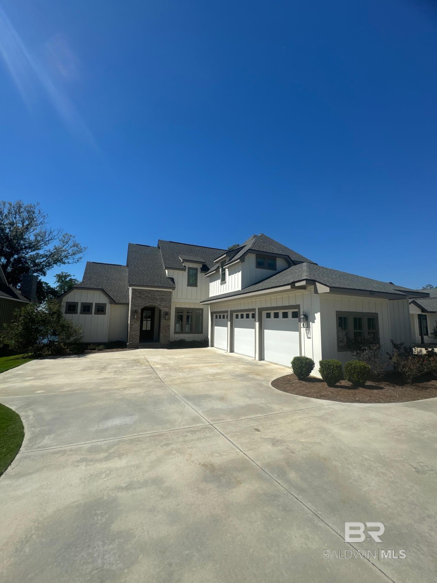 Apricot Ln, Fairhope, AL 36532