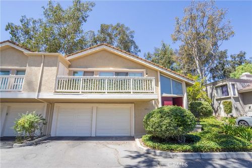 583 Calle De Las Ovejas, Oak Park, CA, 91377-3715 | Card Image