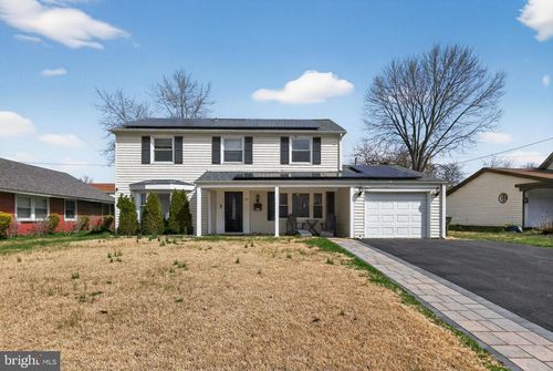 42 Plumtree Ln, Willingboro, NJ, 08046-2627 | Card Image