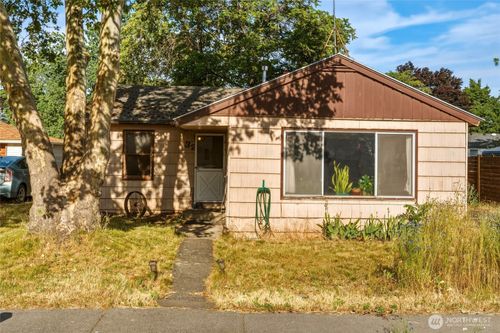 325 School Ave, Walla Walla, WA, 99362-3643 | Card Image