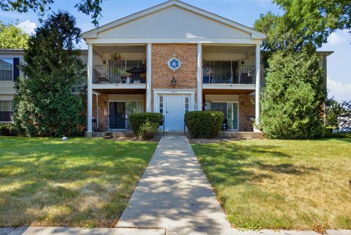 2-967 Golf Course Rd, Crystal Lake, IL, 60014-8809 | Card Image