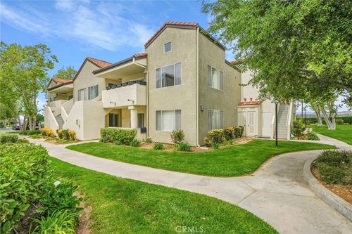 202-21308 Eucalyptus Way, Newhall, CA, 91321-4295 | Card Image