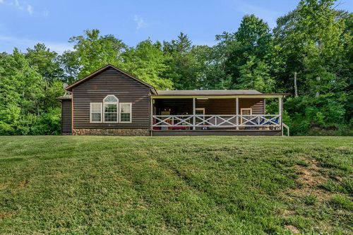 690 Finnell Pike, Georgetown, KY, 40324-9031 | Card Image