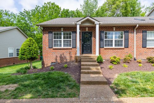 1011 Cashmere Dr, Thompsons Station, TN, 37179-5374 | Card Image