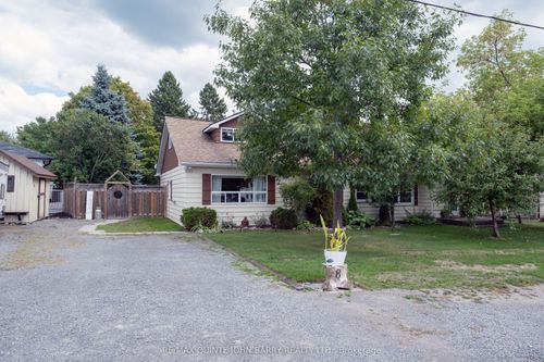 8 N Maloney St, Marmora, ON, K0K2M0 | Card Image