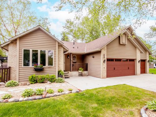 129 Hemlock Pl, Vadnais Heights, MN, 55127-6114 | Card Image