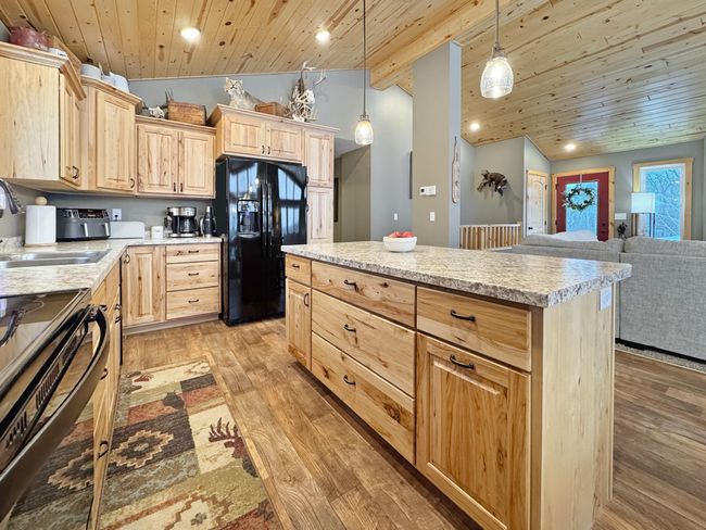 Kitchen | Image 16